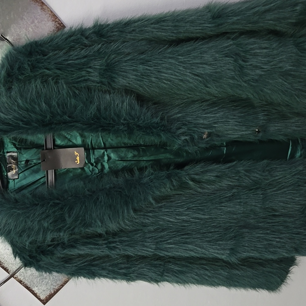 Sera J Fuzzy Green Jacket - Picture 2 of 3